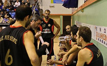 Επιστροφή στις ρίζες για Νίκο Οικονόμου