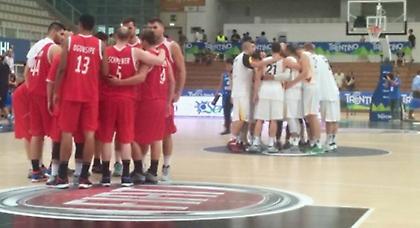 Άνετη νίκη χωρίς NBAer