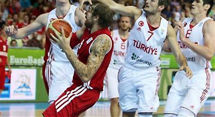 Στην Κράσνι Οκτιάμπρ ο Σοκόλοφ