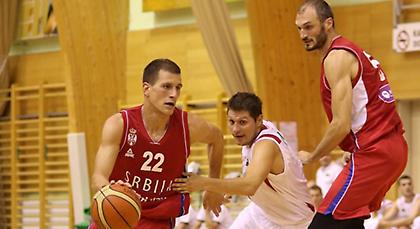 Νίκη με Μιλουτίνοφ, Ραντούλιτσα και Κούζμιτς για Σερβία