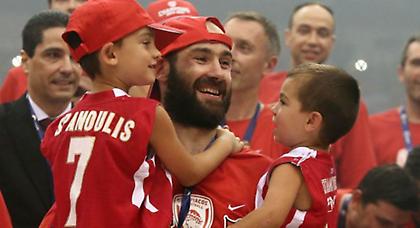 Έκανε και την κόρη ο Σπανούλης!