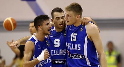 Ο fashion policeman Χαραλαμπόπουλος και ο «Βουτσάς» Δίπλαρος (video)