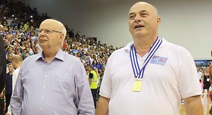 Μπέος: «Οι κακομοίρηδες ας πιουν ξύδι»