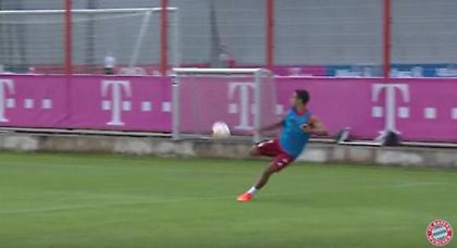 Η μπάλα δεν… πέφτει ποτέ στην Μπάγερν (video)