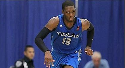 Ανακοίνωσε Λιούις ο Κολοσσός