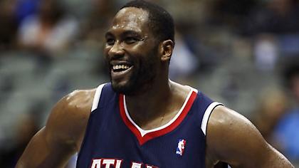 Αποσύρθηκε ο Έλτον Μπραντ