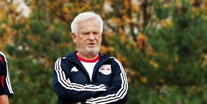 Ο Χανς Μπάκε στον πάγκο της Φινλανδίας