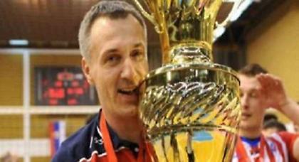 Ανακοίνωσε Νίκολιτς ο Φοίνικας