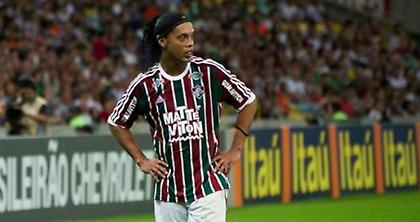 Δεν ντρέπεσαι, Ροναλντίνιο! (video)