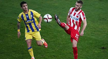 Απομακρύνεται ο Μαρτίνες