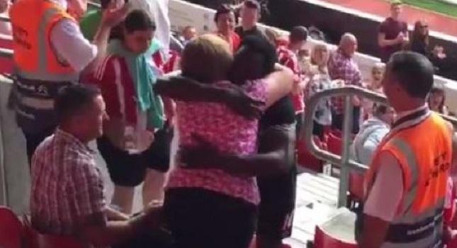 Η ευγένεια… ανταμείβεται (video)