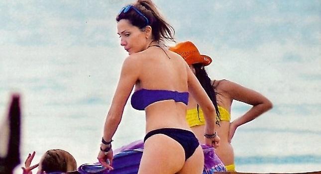Η σέξι πόζα της Δέσποινας Βανδή (pic)