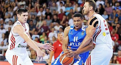 Να παθαίνει, αλλά να μαθαίνει