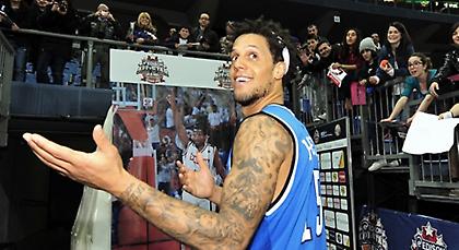 «Περασμένα-ξεχασμένα με Χάκετ»