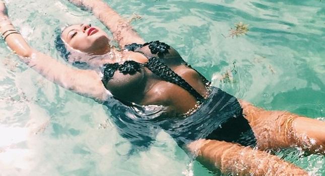 Όλα τα ταλέντα έχει η Αριάνι! (pics)