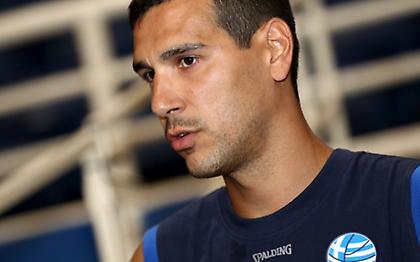 Οι ευχές στον Νίκο Ζήση