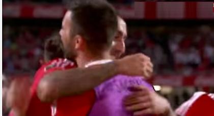 Ο Μήτρογλου πανηγύρισε με τον Σάμαρη (video)