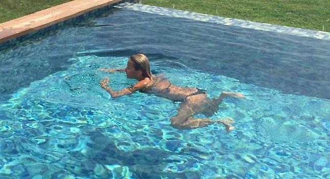 Οι υποβρύχιες… κωλοτούμπες της Χριστίνας Παππά (video)