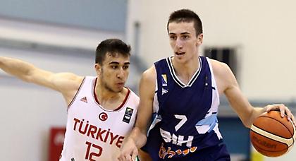 «Χτυπά» Άτιτς η ΑΕΚ