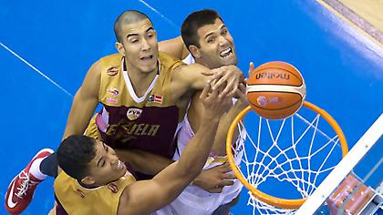 Το buzzer beater του Ρέγες με τη Βενεζουέλα (video)