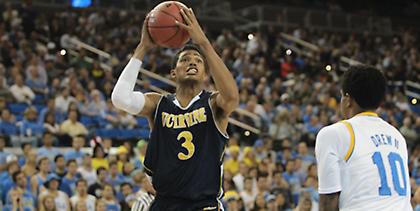 Ανακοίνωσε Ντέιβις ο Κολοσσός