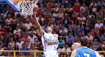 Αγάλι-αγάλι γίνεται η Εθνική, ομάδα