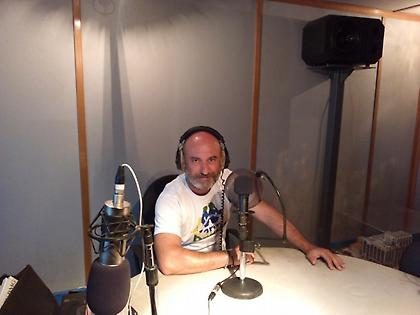 DRIVE & TRAVEL που πηγαίνει για κοκτέιλ στην Αμοργό...