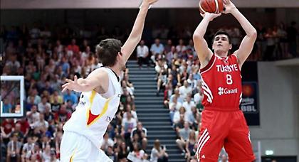 Στο τέλος νικούν οι Γερμανοί και στο… μπάσκετ!