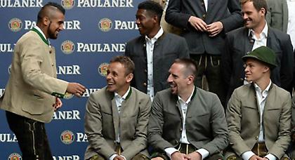 Δεν έχει μπίρα για τον Ριμπερί (pic+vid)