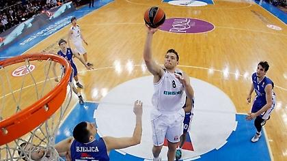 Παρέα με «Σόφο» ο Μέκελ