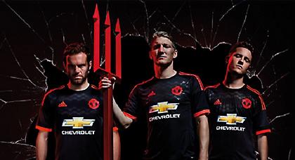 Η τρίτη εμφάνιση της Μάντσεστερ Γιουνάιτεντ είναι κατάμαυρη