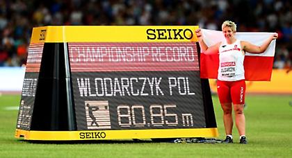 «Εξαφάνισε» τη σφύρα η Βλόνταρτσικ!