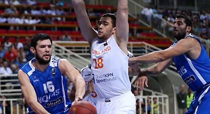 Παπανικολάου: «Όταν φοράς αυτό εδώ…»