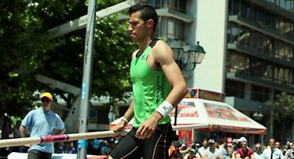 Στους… δρόμους ο Φιλιππίδης