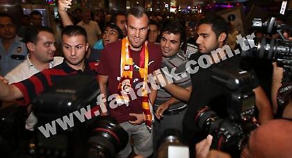 Mόνο η ανακοίνωση για Γκρόσγκροϊτς