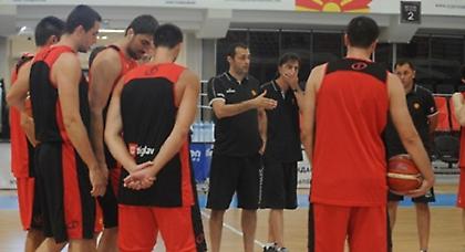 Με Χέντριξ η ΠΓΔΜ στη δωδεκάδα