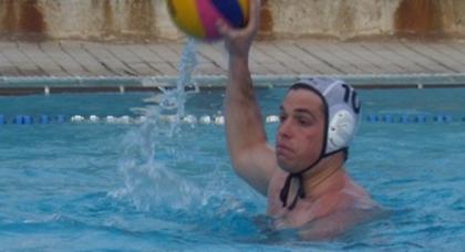 Παρέμειναν τρεις στη Χίο