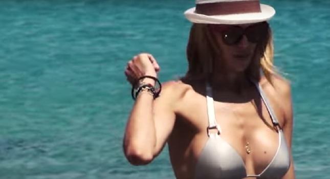 «Αστράφτει» και μαγνητίζει η Στέλλα (video)