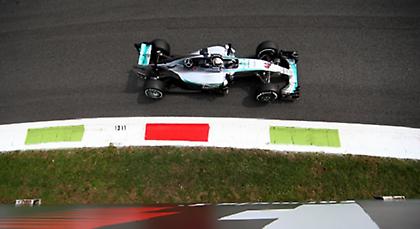 Κυρίαρχος ο Χάμιλτον