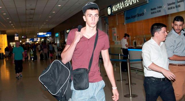 «Μπαίνει» στην ΑΕΚ ο Άτιτς (pics)