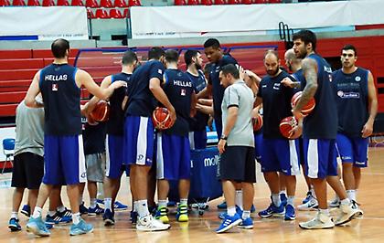 Στο σπίτι του Ντράζεν, με τον αδερφό του (pics)