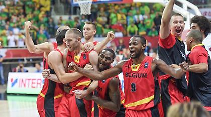 Στην καλύτερη πεντάδα ο ήρωας Λοτζέσκι (video)