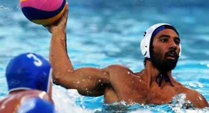 Ξανά στα πράσινα ο Καρούντζος