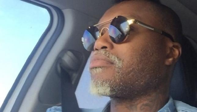 Η «προκλητική» φωτογράφηση του Σισέ (pics)