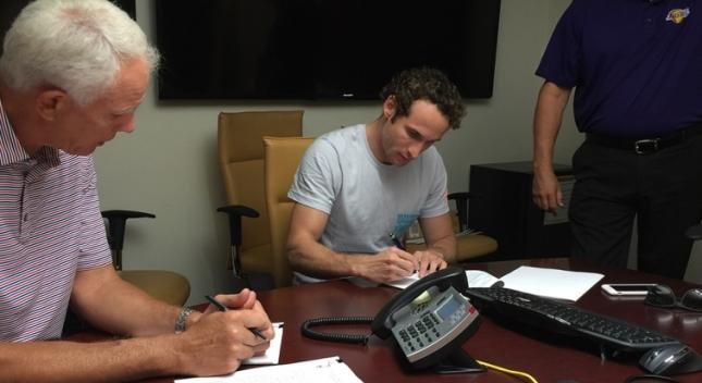 Επίσημα στο NBA ο Χουέρτας! (video)