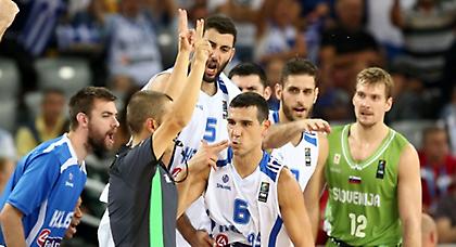 «Καρφί» Ντράγκιτς για τη διαιτησία