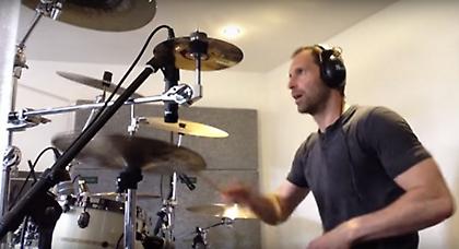 Ο Τσεχ τα σπάει! (video)