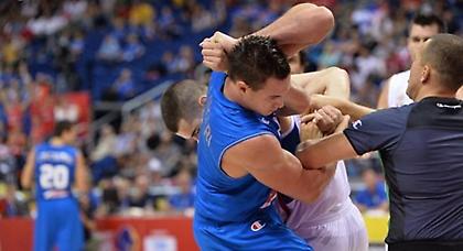 Παρ’ ολίγον «ροντέο» το Σερβία-Ιταλία (video)