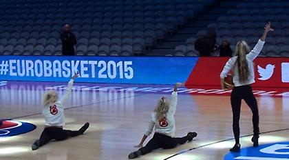 Στα… άδυτα των μαζορετών (Web TV)