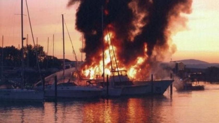 Κάηκε το σκάφος του Σωκράτη Κόκκαλη